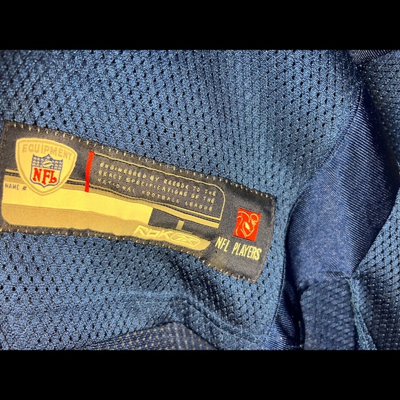 Official NFL Licensed Indianapolis Colts Gonzalez Jersey. - Picture 3 of 4